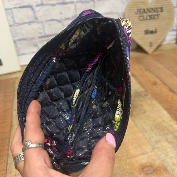 Vera Bradley Midnight Wildflowers Makeup Brush & Pencil Quilted Cosmetic Bag EUC - Picture 3 of 11